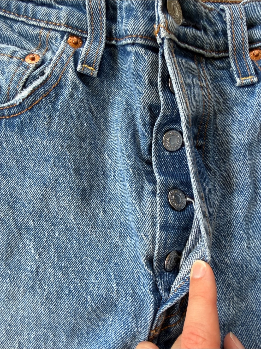 Levi’s Ribcage Straight Jean - Picture 3 of 4